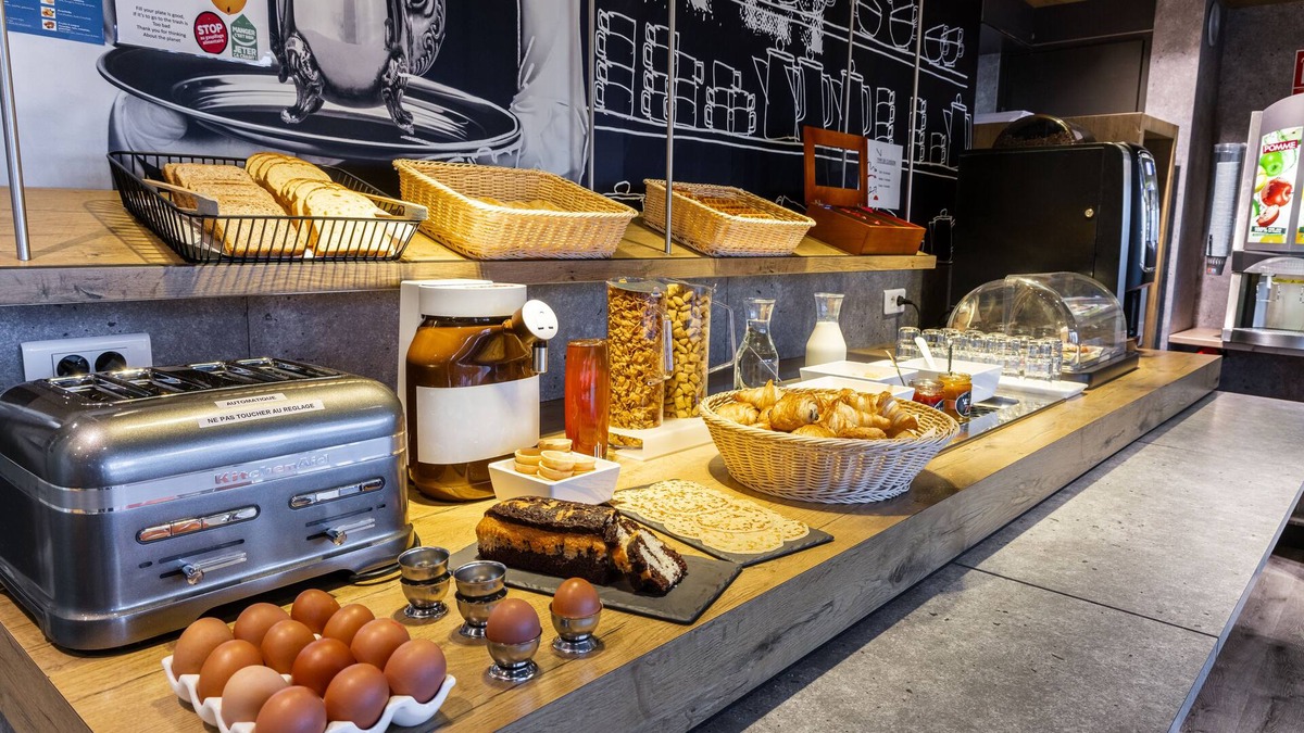 Villemomble Hotel | ibis budget Villemomble
