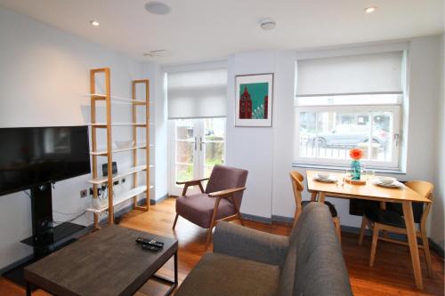 South Richmond Apartment | Ibis House by Viridian Apartments