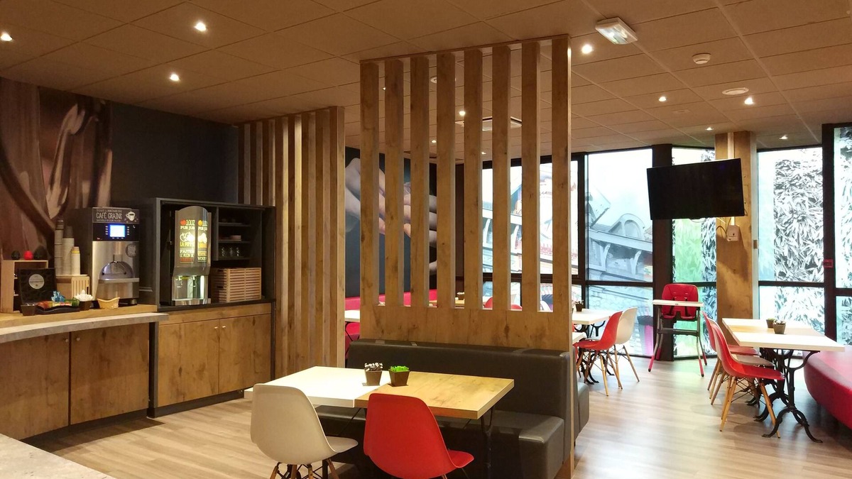Saint-Gratien Hotel | ibis Saint Gratien