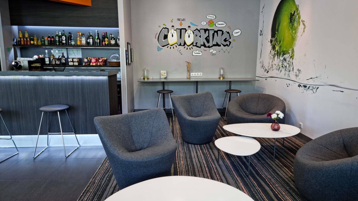 Port of Caen Hotel | Ibis Styles Caen Centre Gare