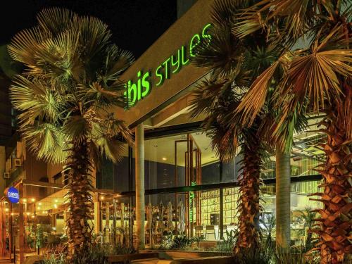 Auxiliadora Hotel | ibis Styles Porto Alegre Moinhos de Vento