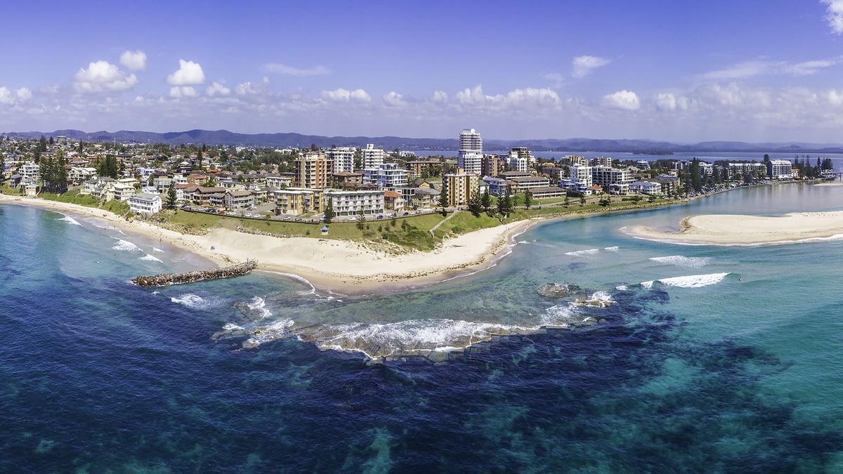 Long Jetty Hotel | ibis Styles The Entrance