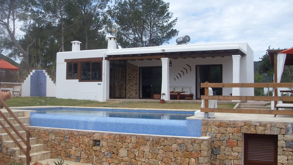 Cala Sant Vicente Cottage | Ibizan house with private pool and sea views.(ETV/0893-E)