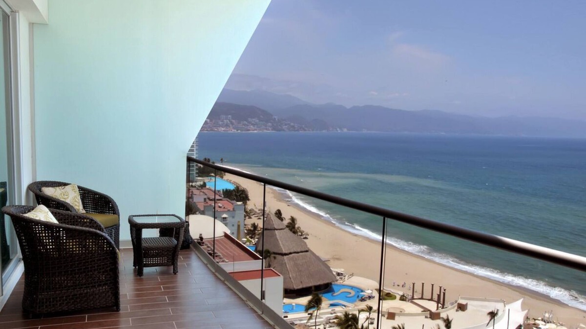 North Hotel Zone Condo | Icon Vallarta Condominios Leo; Luxury 2 Bedroom Corner Beachfront with Balcony