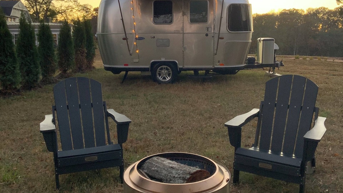 Belton House | Iconic Airstream River Glamping