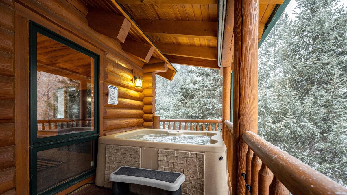 Idaho Springs Cabin | Iconic Log Cabin Escape Idaho Springs Hot Tub