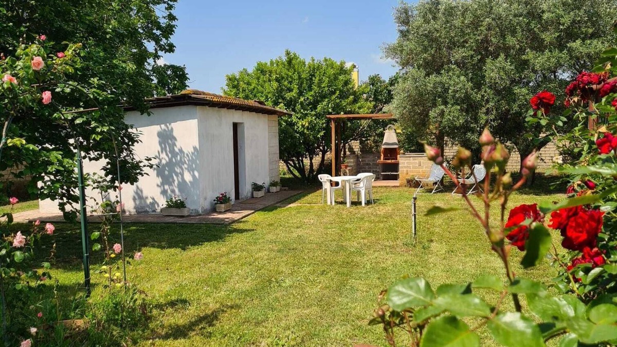 Zona XLIX Santa Maria di Galeria House | ID 22479 Mini house in the green quiet Roman countryside animals allowed