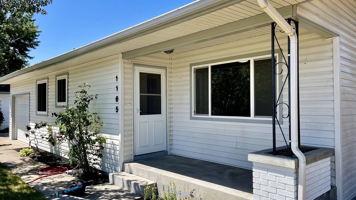 Mountain Home House | Idahome Love, newly renovated 4 bedroom 2 bath home ready for your stay.