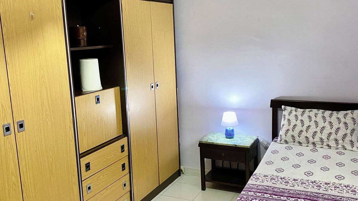 Tarragona House | Ideal Bedroom for 1 Person - Shared with a Family in City Centre Tarragona !