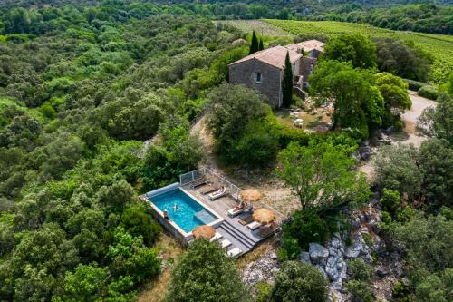 Causse-de-la-Selle House | Ideal famille et groupe Mas dans les Cévennes Piscine Plages privées Cadre exceptionnel Convivialité Calme Vignoble Parking gratuit Borne électrique Animaux acceptés - Wifi