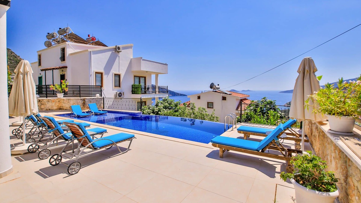 Kalkan House | Ideal Family 4 Bedroom Villa with Private Pool, near the Centre of Kalkan