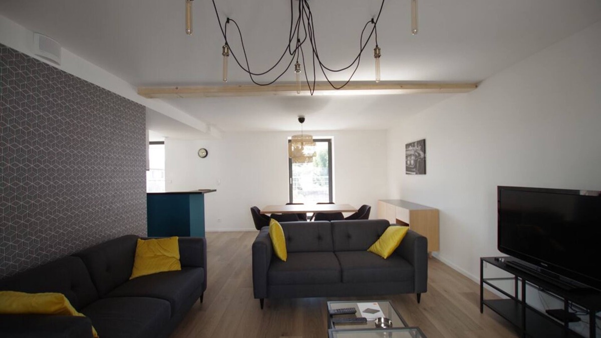 Saint-Max Apartment | Ideal family apartment, 103 m² with 35 m² terrace, in a quiet area