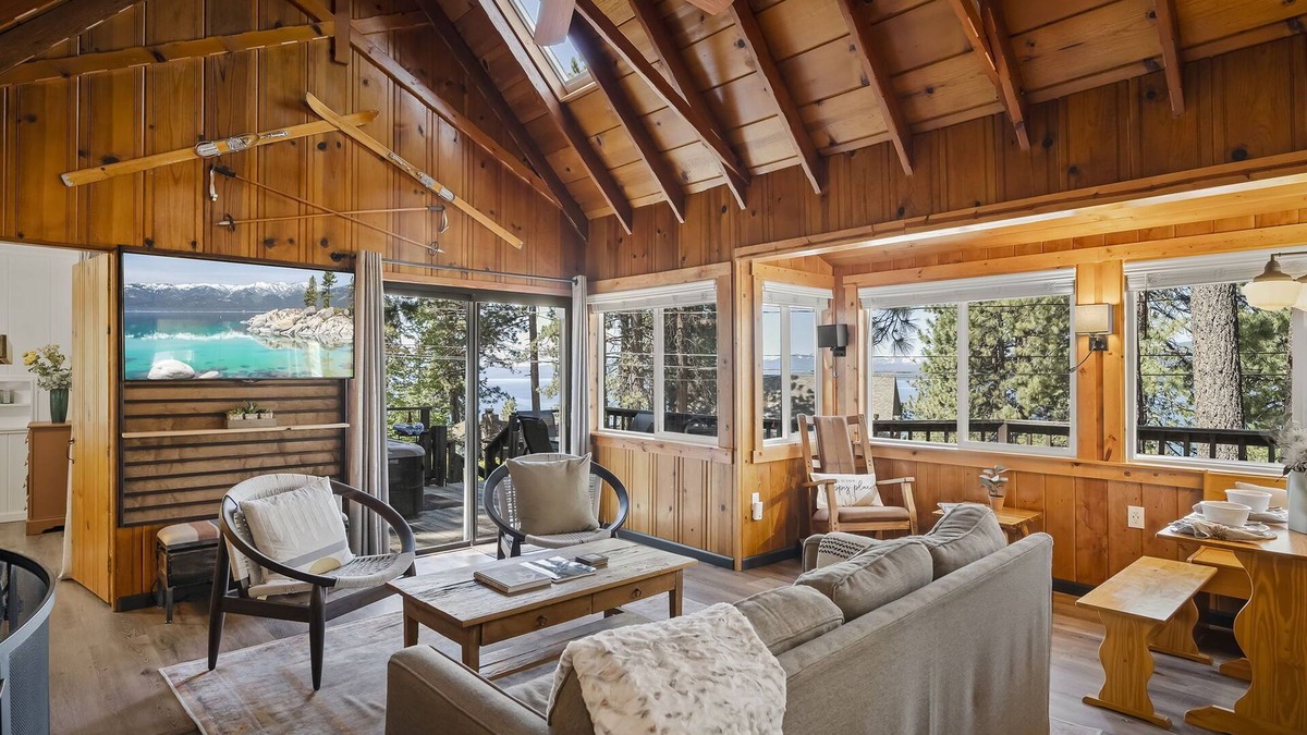 Brockway House | Ideal for honeymoons or anniversaries, cozy cabin with hot tub and Lake Tahoe vi