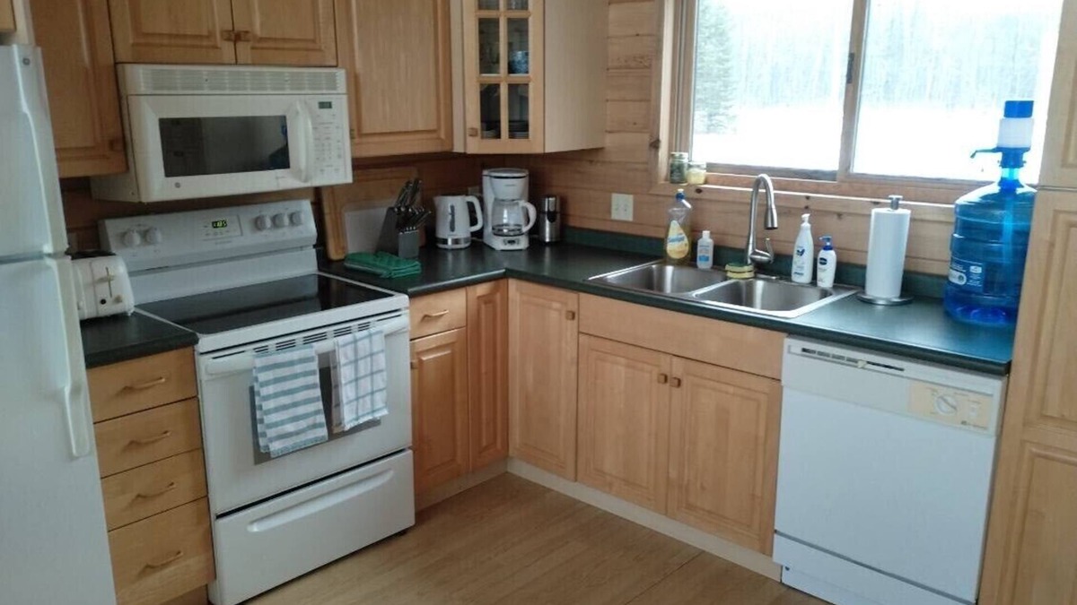 Rainy River District Cottage | Ideal for hunters and anglers year round in the heart of Lake of the Woods ON