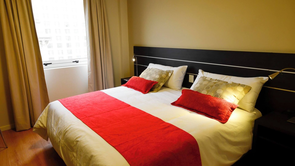 El Centro Hotel | Ideal for Large Families & Groups | 2 Hotel Units near Cobildo & Casa Rosada
