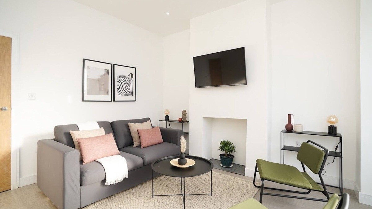 Sheffield City Centre House | IDEAL FOR TEMPORARY LONG STAYS: contractors, insurance claims, relocation.