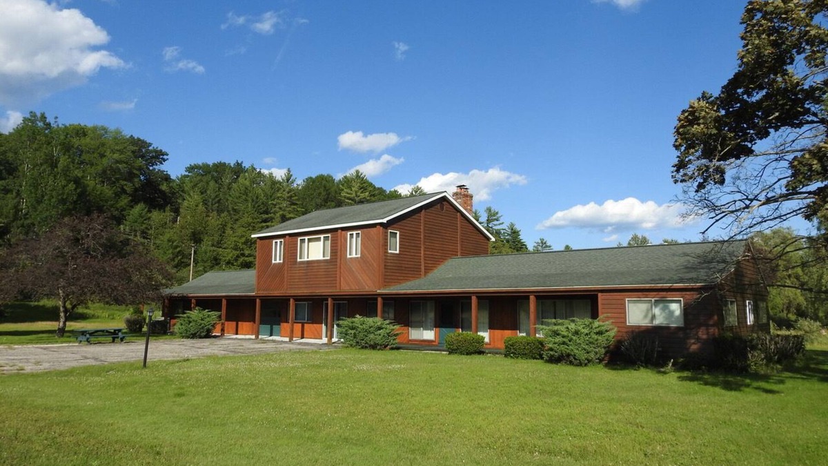 East Tawas House | Ideal getaway for nature lovers!
