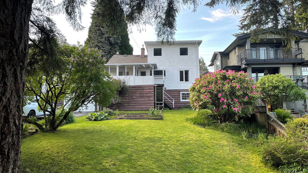 Hollyburn House | Ideal Home