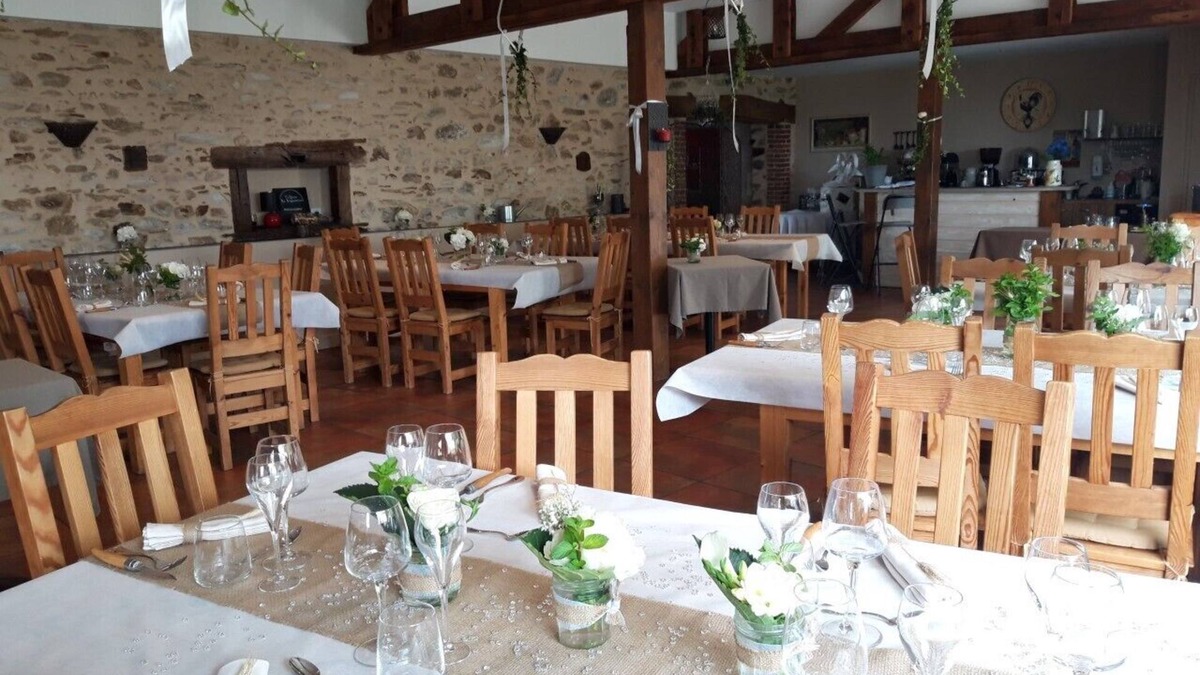 Vigeois House | Ideal location for meetings and receptions, sleeps 40