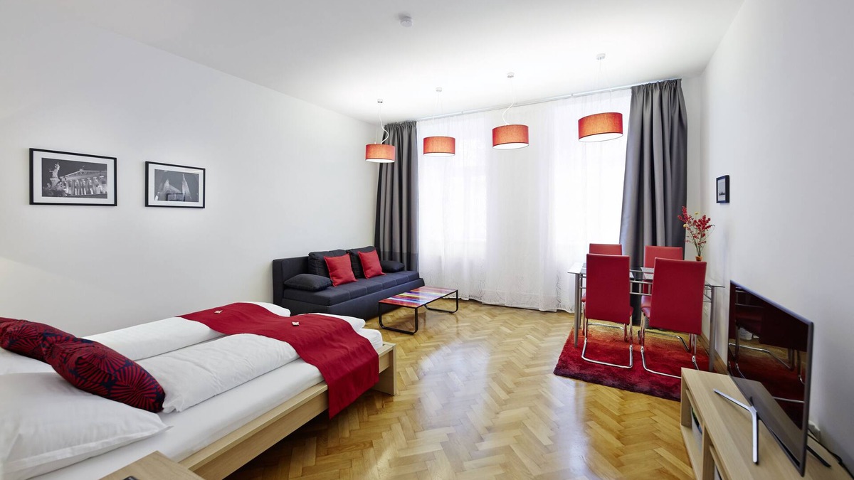 Rudolfsheim-Funfhaus Apartment | Ideal location for sightseeing, shopping, music, culture! Free Wi-Fi!