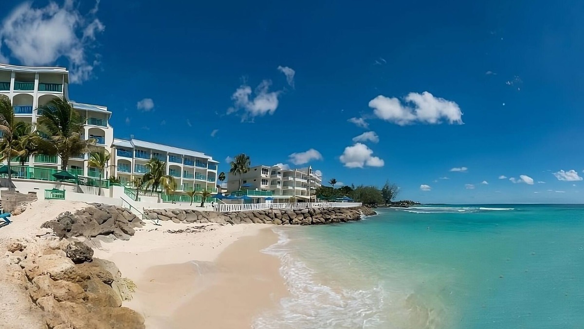 St. Lawrence Gap Hotel | Ideal Location! Onsite Pool, Kitchenette, Oceanfront, Free Parking, Near Beach