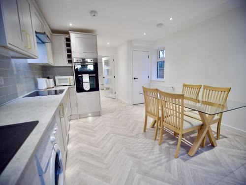 Radcliffe House | Ideal Lodgings in Radcliffe