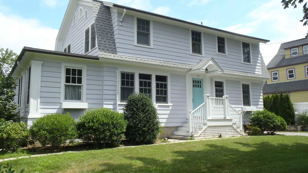 Madison Center House | Ideal Madison home just steps to the beach