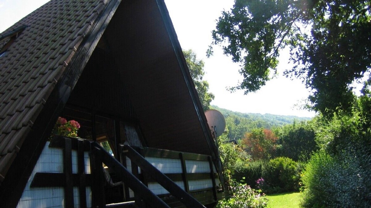Kinding House | Ideal nature: sunny home between a swimming lake, forest & the Altmühl River