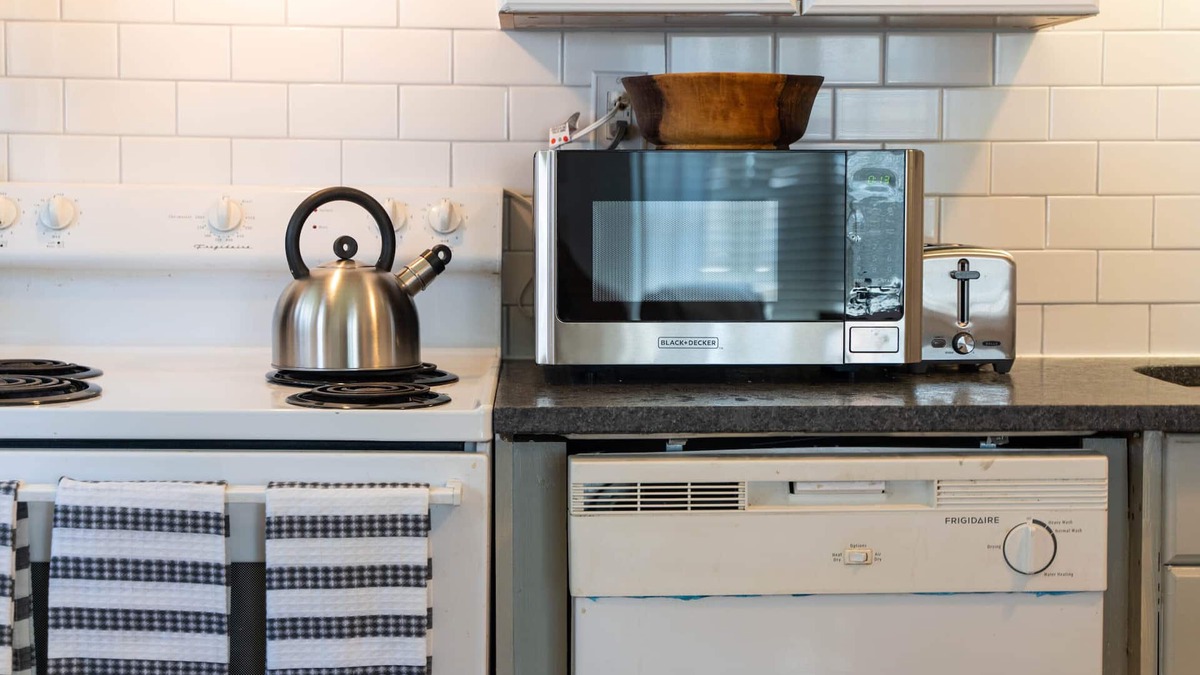 North Chattanooga Apartment | Ideal Northshore location! Stylish, cozy decor!