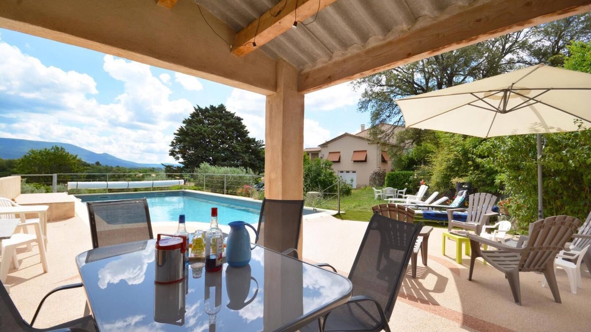 Saint-Saturnin-les-Apt Villa | Ideal pied-à-terre in the heart of the Luberon Regional Natural Park