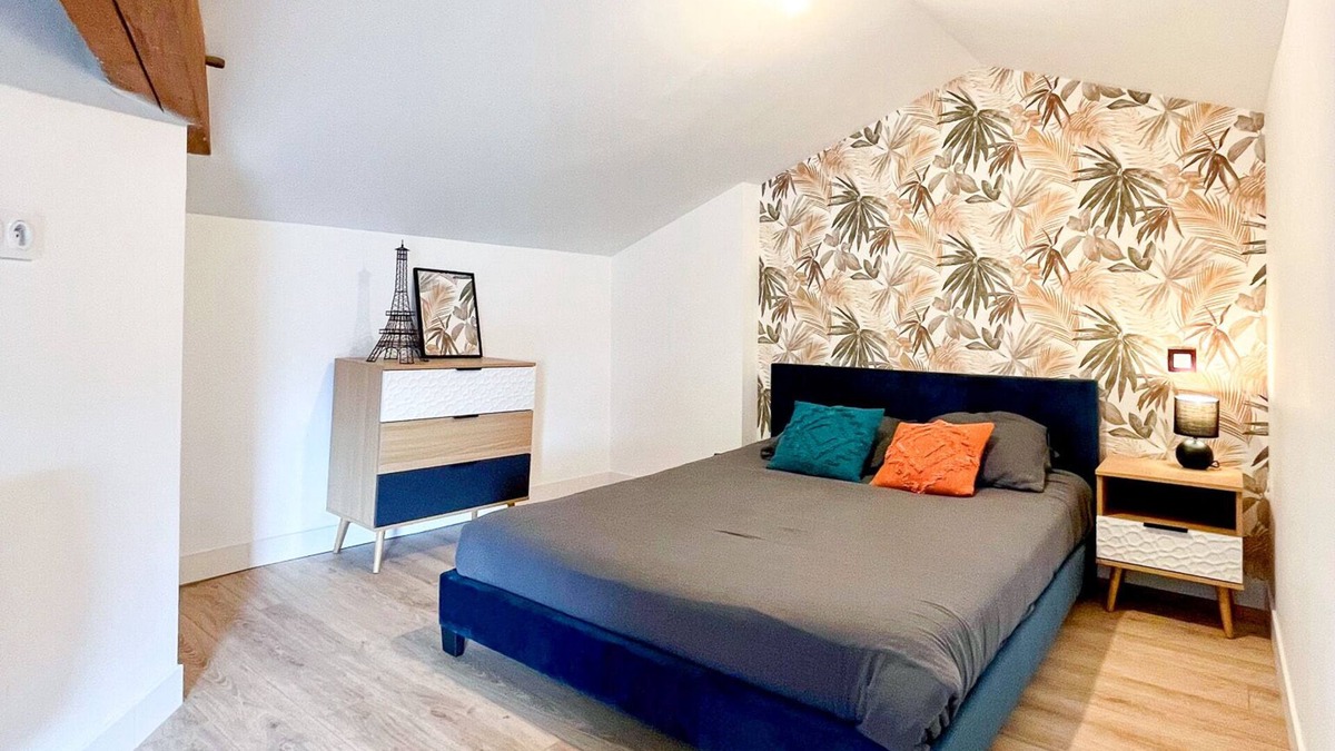 La Verrie Apartment | Ideal T3 Duplex Plein Centre - 8 min du Puy du Fou