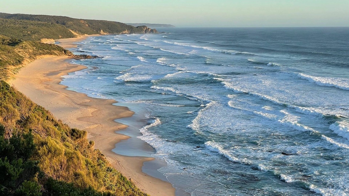 Johanna Cottage | Idealic coastal country cottage with unparalleled views. Pet- Friendly!
