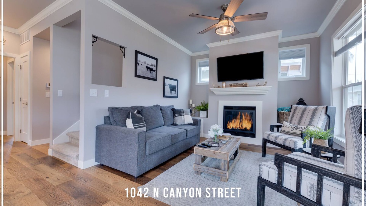 Spearfish House | Ideally Located*Self Check-In*Smoking/Pet Free