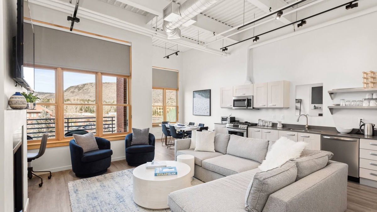 Basalt Condo | Ideally located, well equipped condo in Basalt's Willits town center.