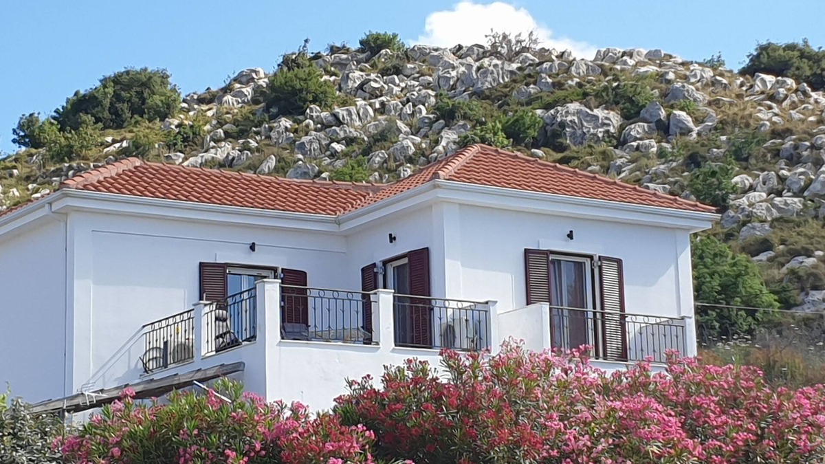 Favatata Villa | Ideally situated villa with private pool Lixouri Kefalonia.