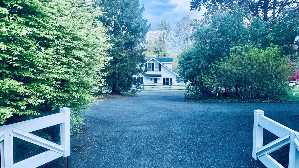 Sharon Cottage | Idillic summer getaway in Litchfield Hills, CT.