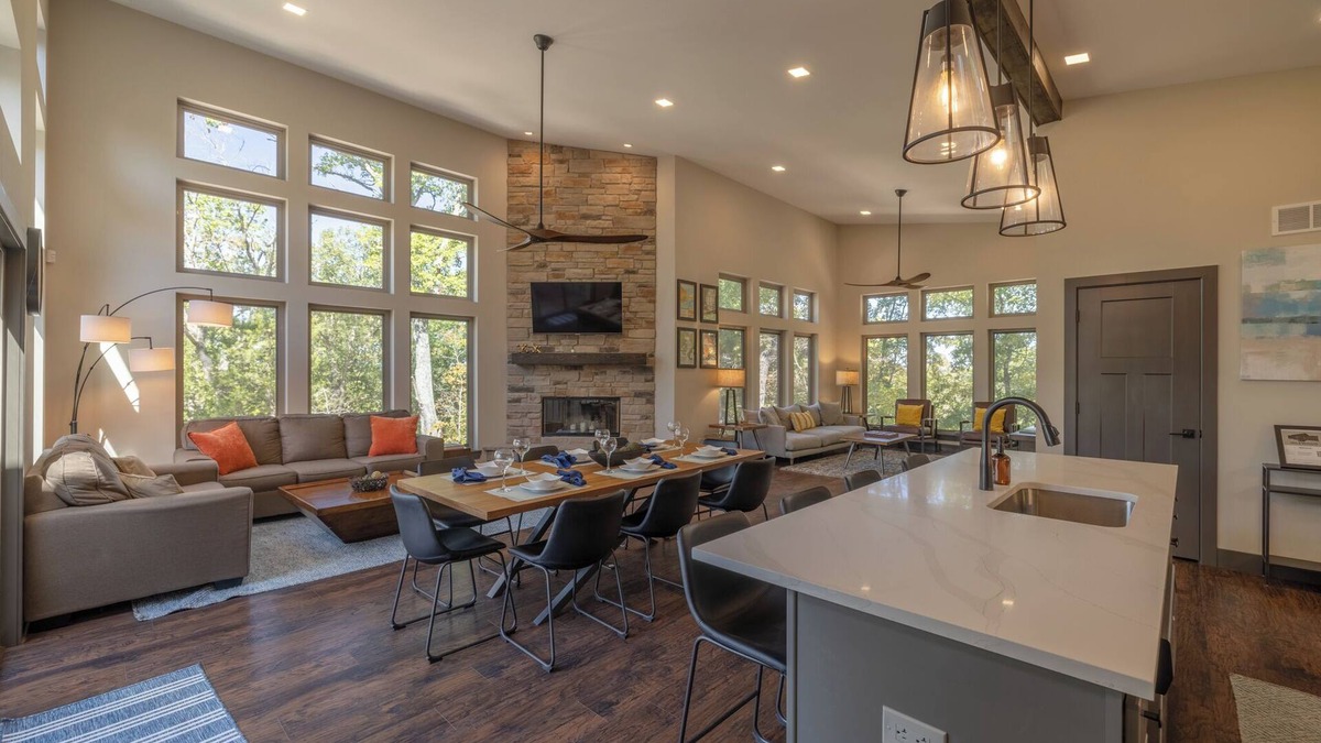 Innsbrook Cabin | Idlewood Treehouse by Innsbrook Vacations!