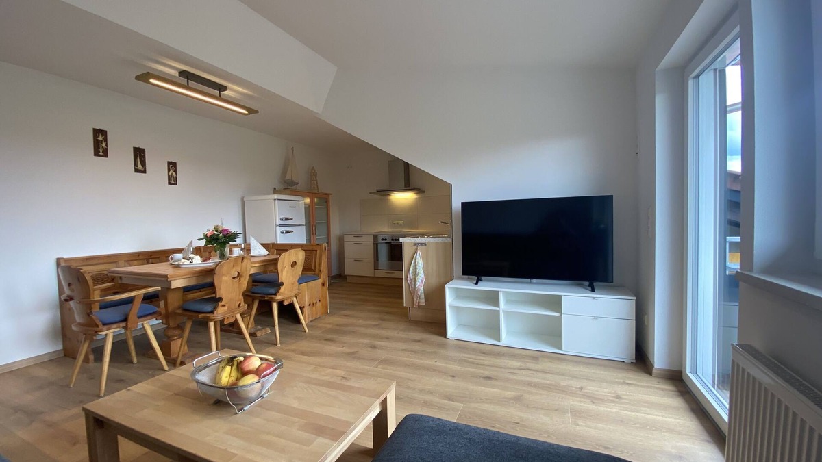 Motzach Apartment | Idyllic apartment in the countryside with west-facing balcony, parking space (wallbox) and bicycle room.
