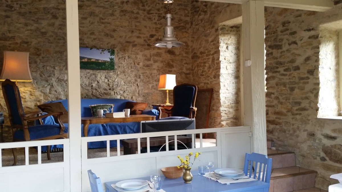 Roquetaillade House | Idyllic Bergerie with views, NEW heated saltwater pool and 6ac beautiful grounds