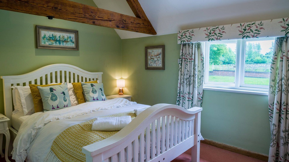 Priors Marston Other | "Idyllic Country Suite" King size bed, Bathroom & Kitchen at Lower Fields Farm