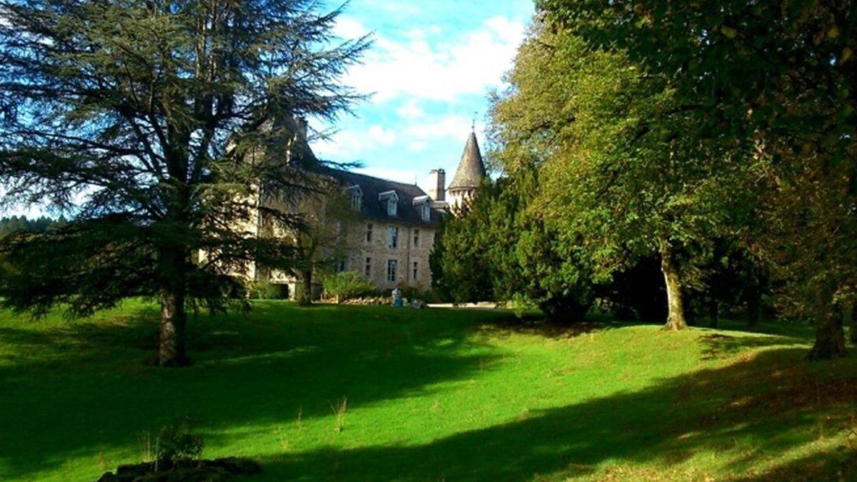 La Roche-Canillac House | Idyllic Family Chateau with Pool and 26 Hectares of Forests and Fields