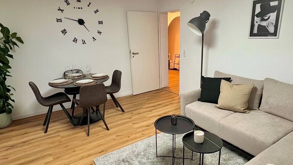 Griessen Apartment | Idyllic family vacation apartment near Zurich & Rhine Falls - pure peace & nature!