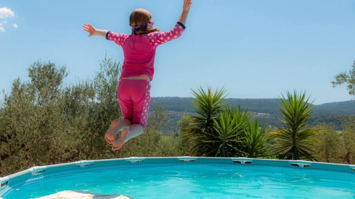 Messinia Villa | Idyllic Gialova apartment overlooking Navarino Bay. 3mins drive to the beach