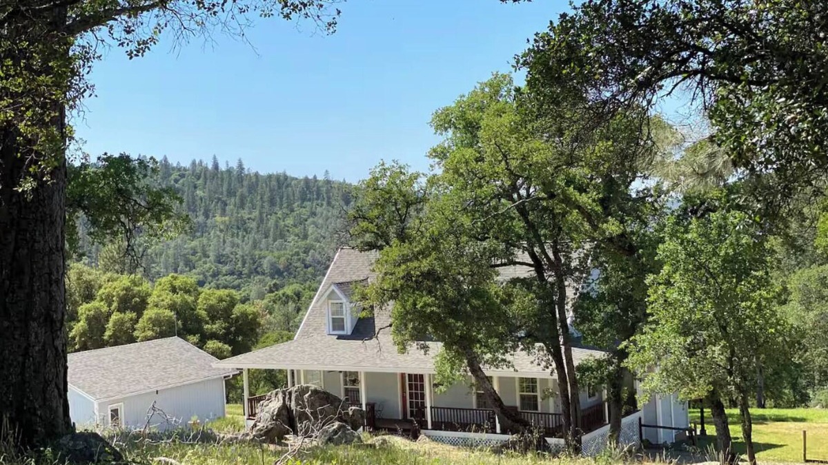 Penn Valley House | Idyllic Hideout: Sweeping Views!