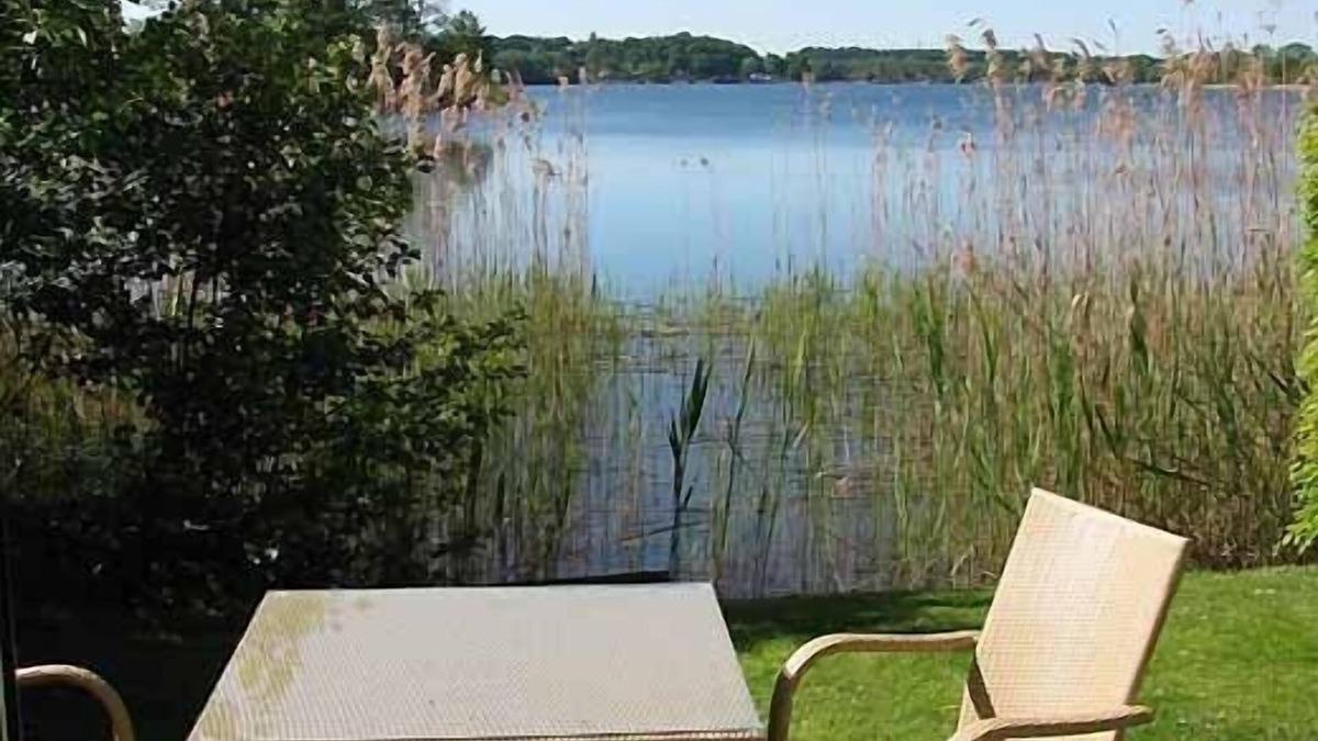 Timmdorf House | Idyllic holiday home in Timmdorf on a lake plot with its own lake access