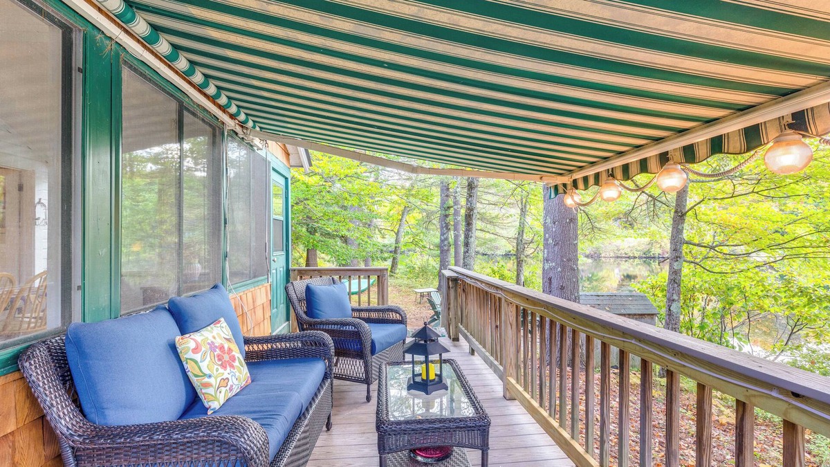 Bradford Cottage | Idyllic Lakefront Cottage Near Mount Sunapee