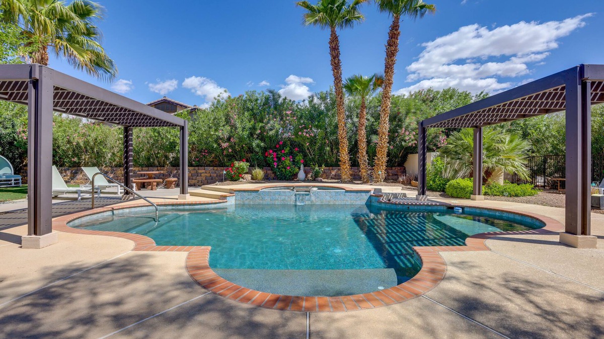 Las Vegas Cottage | Idyllic Las Vegas Oasis w/Outdoor Pool!