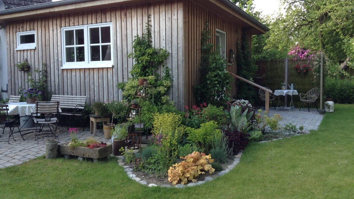 Meldorf House | Idyllic living at the city park