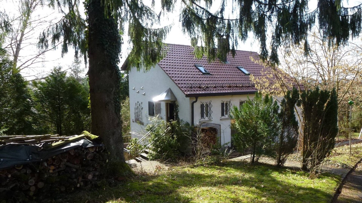 Lorch House | Idyllic location in garden/park, detached house, two-storey residential unit