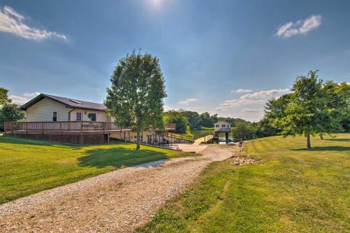 Mount Sterling House | Idyllic Mt Sterling Retreat with Private Lake!